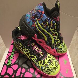PUMA LAMELO BALL MB 04 HEEM BLACK-LUMINOUS PINK SIZE 10 US